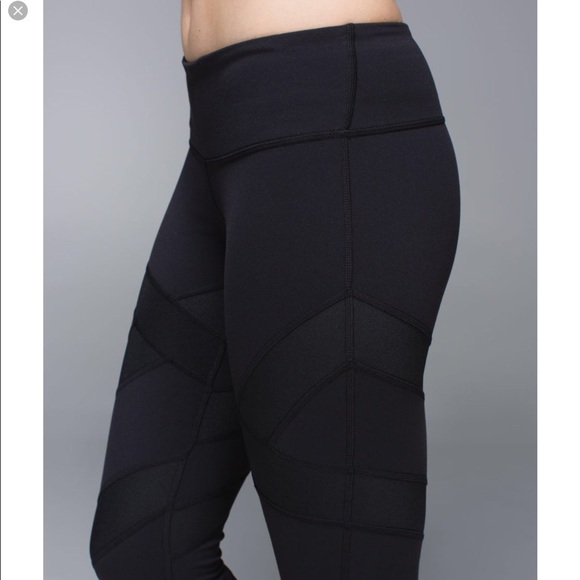 Lululemon mesh tight NWOT Rare - Picture 2 of 7